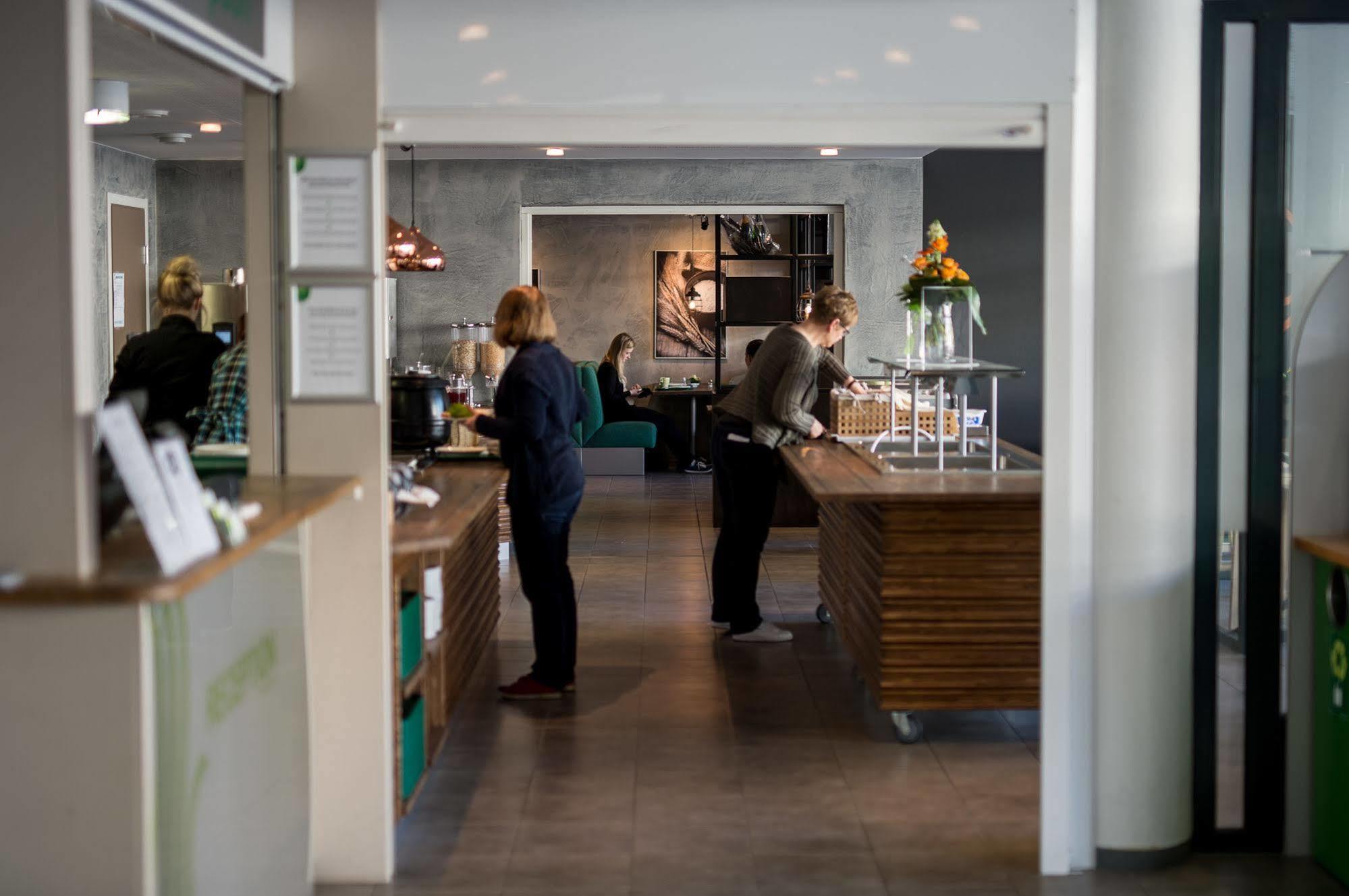 Greenstar Hotel Γιόενσου Εξωτερικό φωτογραφία